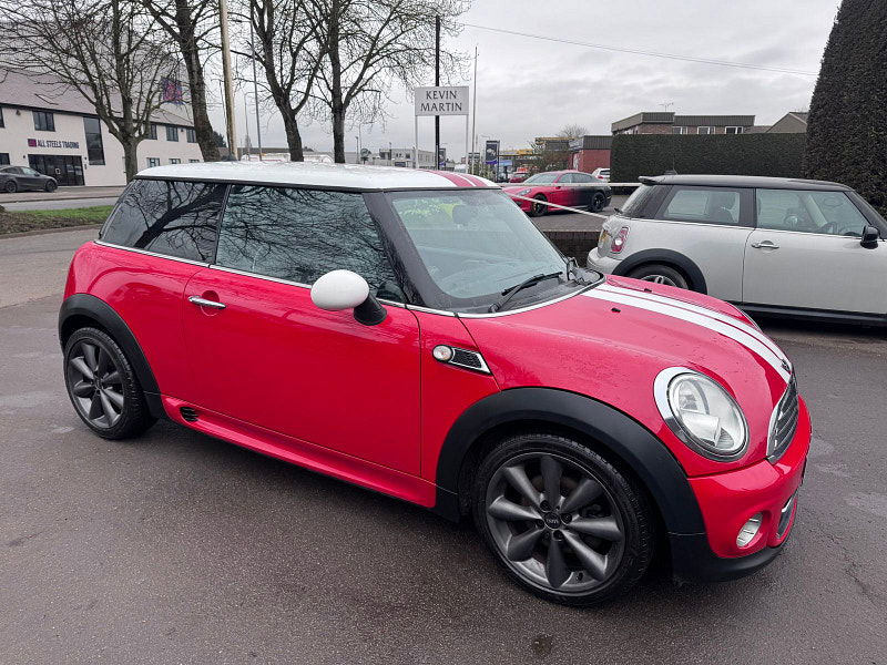 MINI Hatch 1.6 Cooper D London 2012 Hatchback 3dr Diesel Manual Euro 5 (s/s) (112 ps) 3dr Manual 2026