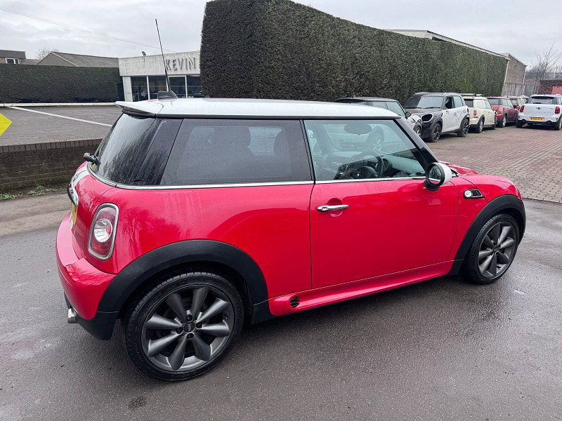 MINI Hatch 1.6 Cooper D London 2012 Hatchback 3dr Diesel Manual Euro 5 (s/s) (112 ps) 3dr Manual 2026