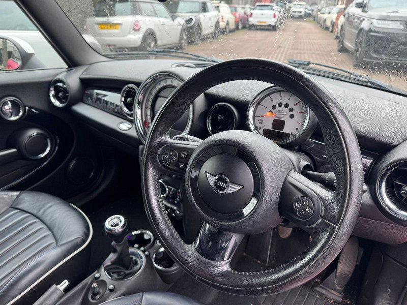 MINI Hatch 1.6 Cooper D London 2012 Hatchback 3dr Diesel Manual Euro 5 (s/s) (112 ps) 3dr Manual 2026