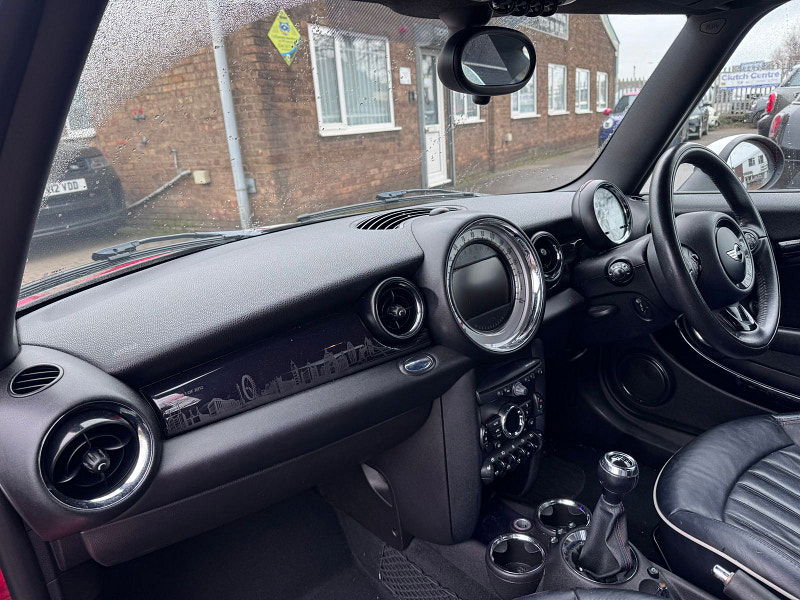 MINI Hatch 1.6 Cooper D London 2012 Hatchback 3dr Diesel Manual Euro 5 (s/s) (112 ps) 3dr Manual 2026