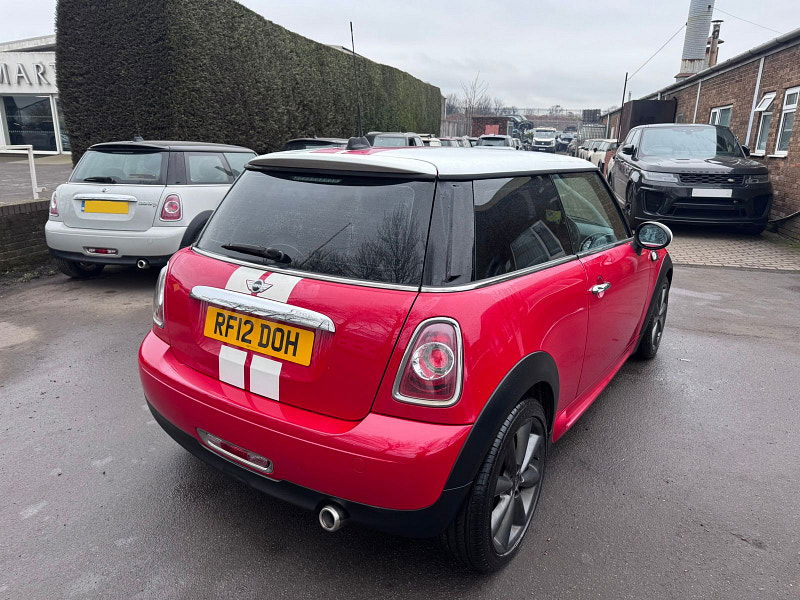 MINI Hatch 1.6 Cooper D London 2012 Hatchback 3dr Diesel Manual Euro 5 (s/s) (112 ps) 3dr Manual 2026