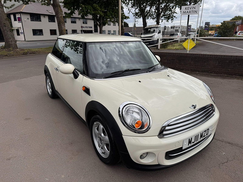 MINI Hatch 1.6 Cooper Steptronic Euro 5 3dr 3dr Automatic 2026