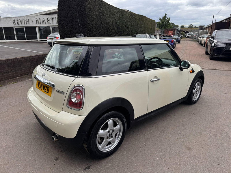 MINI Hatch 1.6 Cooper Steptronic Euro 5 3dr 3dr Automatic 2026