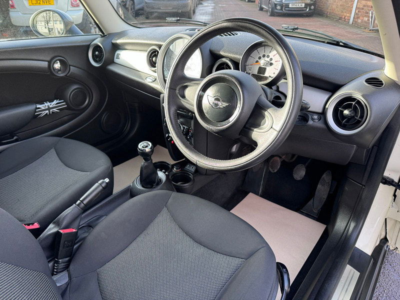 MINI Hatch 1.6 One D Hatchback 3dr Diesel Manual Euro 5 (s/s) (90 ps) 3dr Manual 2026