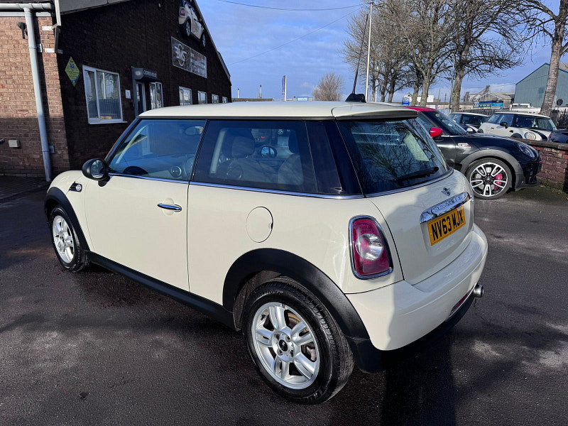 MINI Hatch 1.6 One D Hatchback 3dr Diesel Manual Euro 5 (s/s) (90 ps) 3dr Manual 2026