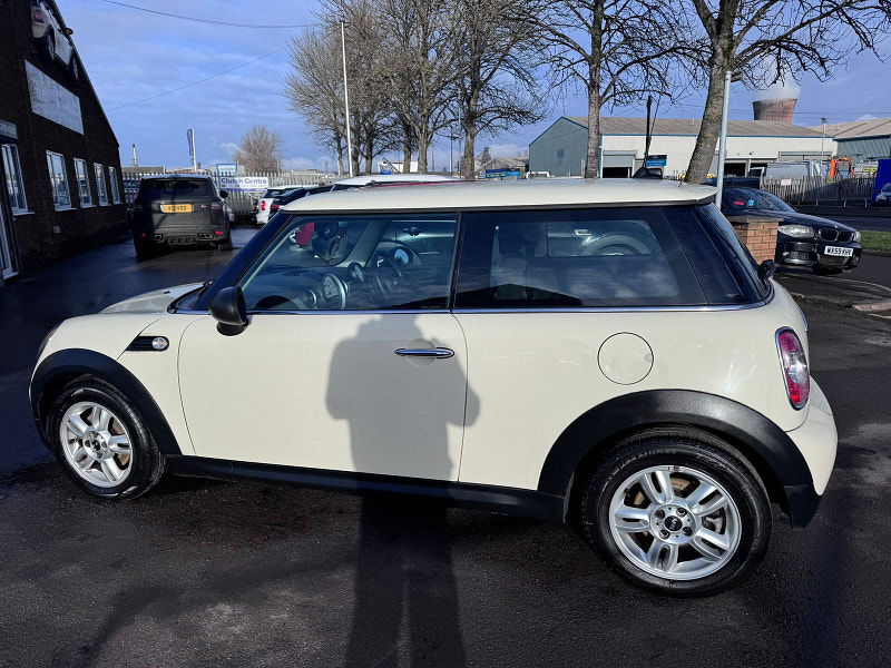 MINI Hatch 1.6 One D Hatchback 3dr Diesel Manual Euro 5 (s/s) (90 ps) 3dr Manual 2026