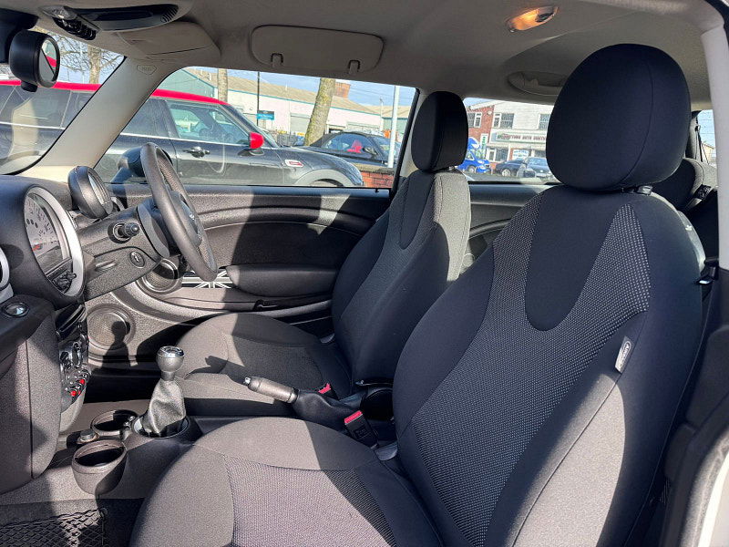 MINI Hatch 1.6 One D Hatchback 3dr Diesel Manual Euro 5 (s/s) (90 ps) 3dr Manual 2026