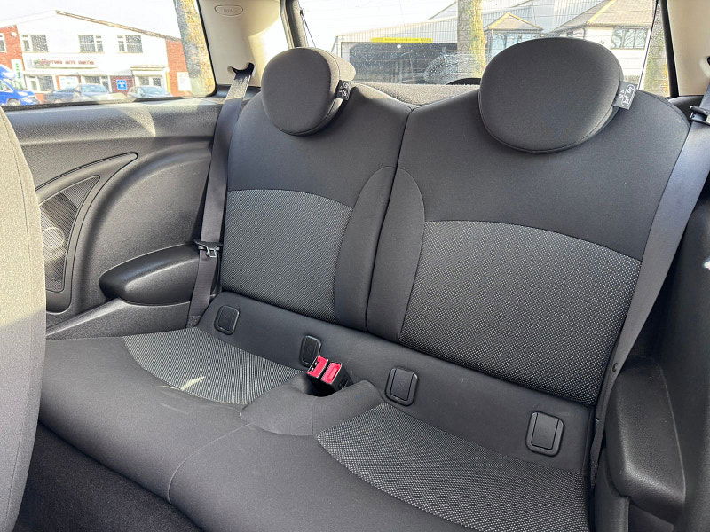 MINI Hatch 1.6 One D Hatchback 3dr Diesel Manual Euro 5 (s/s) (90 ps) 3dr Manual 2026