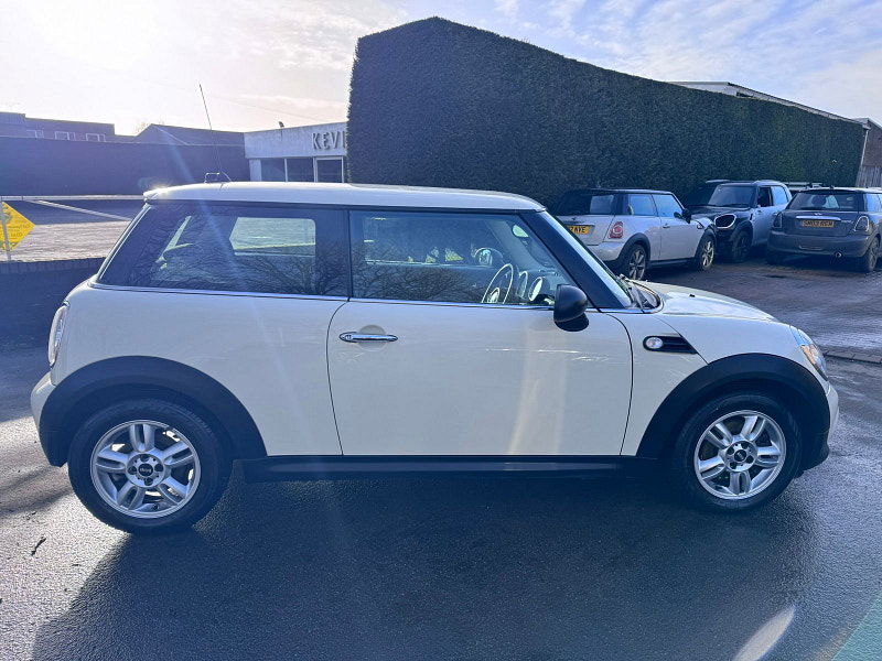 MINI Hatch 1.6 One D Hatchback 3dr Diesel Manual Euro 5 (s/s) (90 ps) 3dr Manual 2026