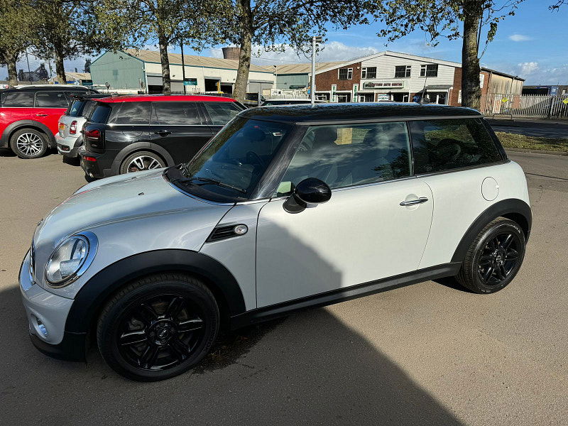 MINI Hatch 1.6L COOPER D Hatchback 3dr Diesel Manual Euro 5 (112 bhp) 3dr Manual 2025