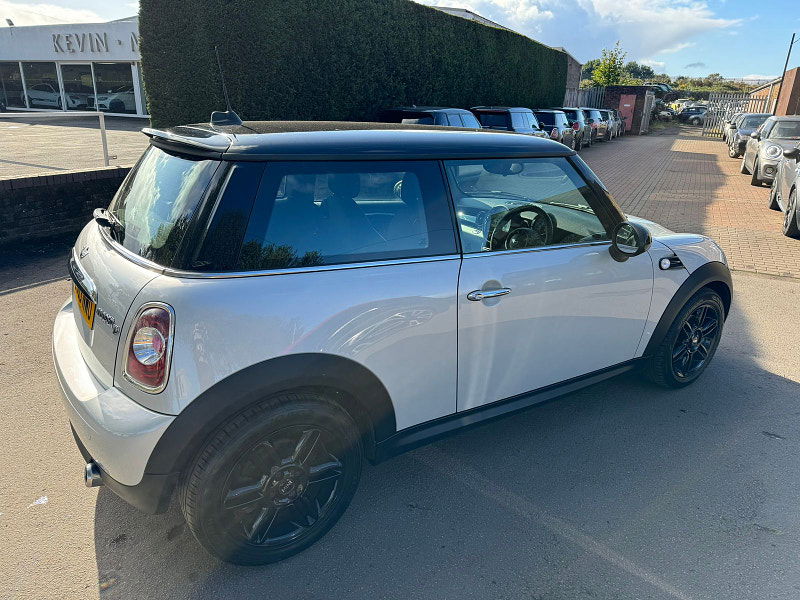MINI Hatch 1.6L COOPER D Hatchback 3dr Diesel Manual Euro 5 (112 bhp) 3dr Manual 2025