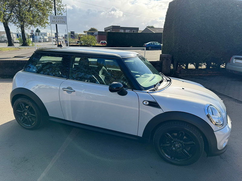 MINI Hatch 1.6L COOPER D Hatchback 3dr Diesel Manual Euro 5 (112 bhp) 3dr Manual 2025