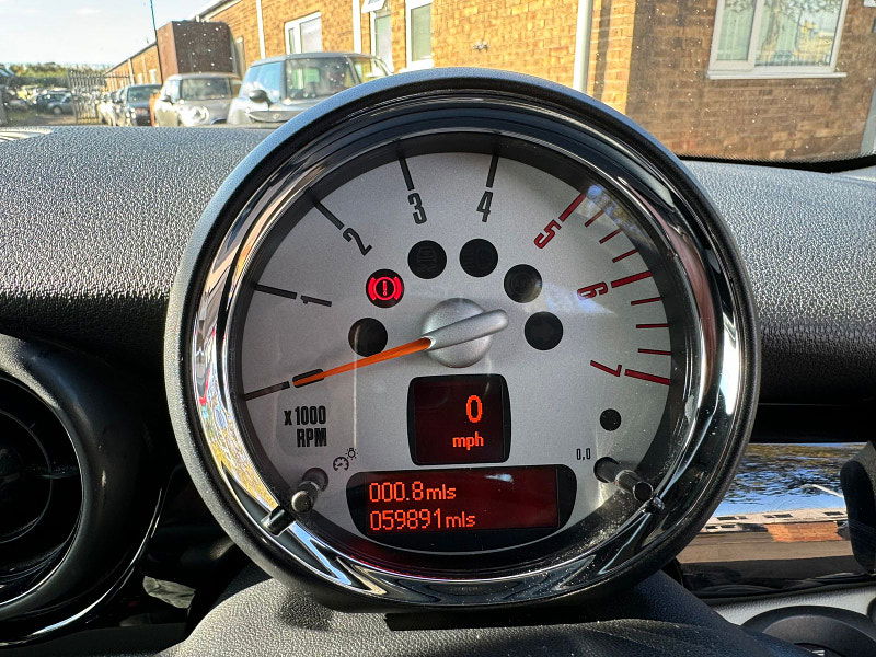 MINI Hatch 1.6L COOPER D Hatchback 3dr Diesel Manual Euro 5 (112 bhp) 3dr Manual 2025