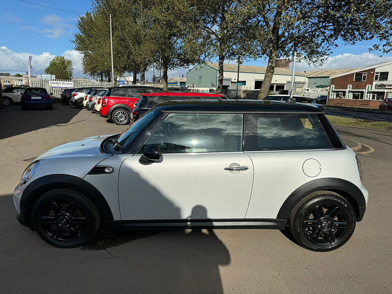 MINI Hatch 1.6L COOPER D Hatchback 3dr Diesel Manual Euro 5 (112 bhp) 3dr Manual 2025