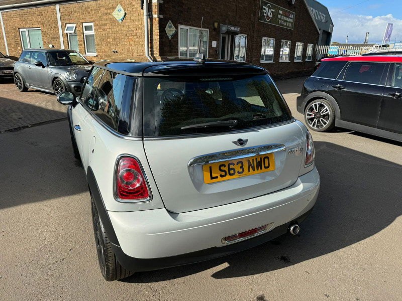 MINI Hatch 1.6L COOPER D Hatchback 3dr Diesel Manual Euro 5 (112 bhp) 3dr Manual 2025