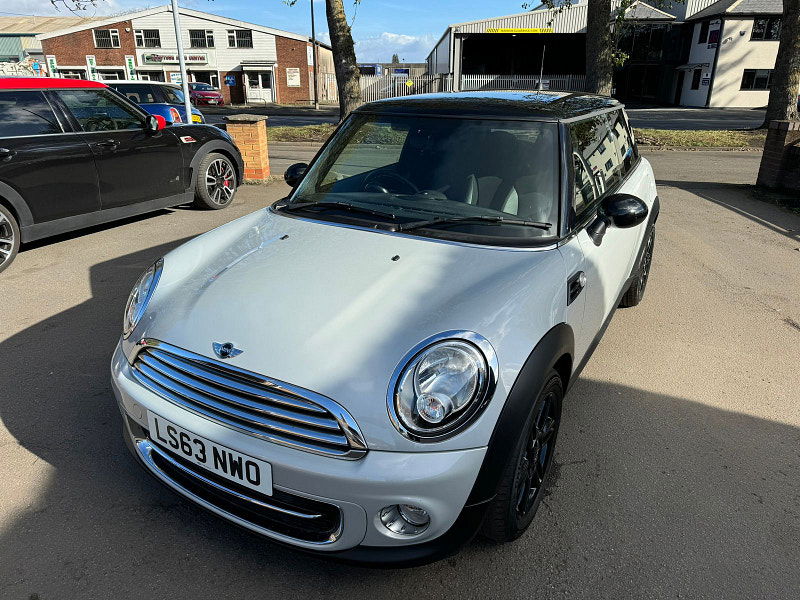 MINI Hatch 1.6L COOPER D Hatchback 3dr Diesel Manual Euro 5 (112 bhp) 3dr Manual 2025