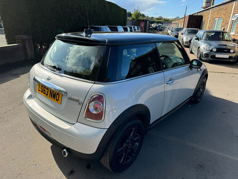 MINI Hatch 1.6L COOPER D Hatchback 3dr Diesel Manual Euro 5 (112 bhp) 3dr Manual 2025