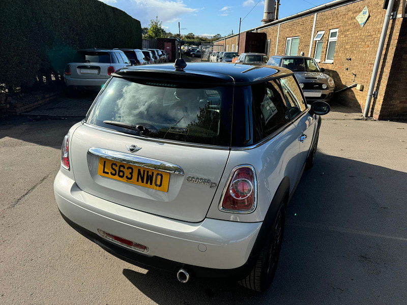 MINI Hatch 1.6L COOPER D Hatchback 3dr Diesel Manual Euro 5 (112 bhp) 3dr Manual 2025