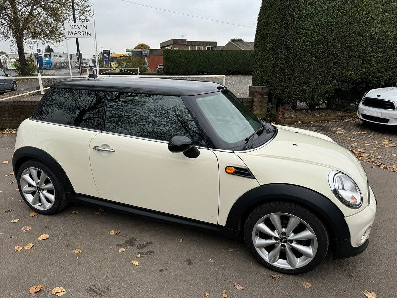 MINI Hatch 1.6L COOPER D Hatchback 3dr Diesel Manual Euro 5 (112 bhp) 3dr Manual 2025