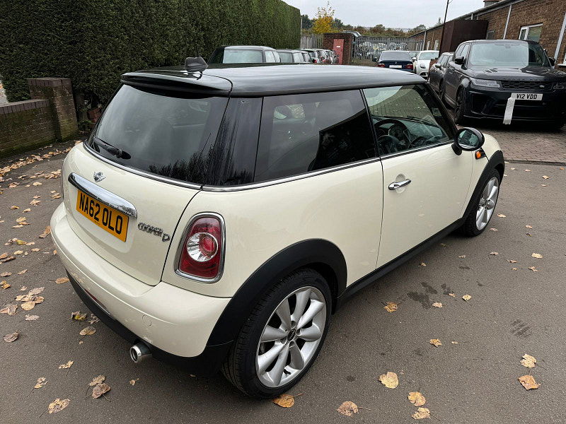 MINI Hatch 1.6L COOPER D Hatchback 3dr Diesel Manual Euro 5 (112 bhp) 3dr Manual 2025