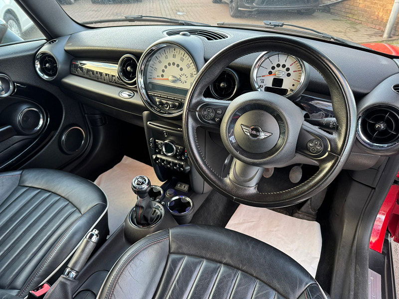 MINI Hatch 1.6L Cooper D Hatchback 3dr Diesel Manual Euro 5 (112 bhp) 3dr Manual 2025