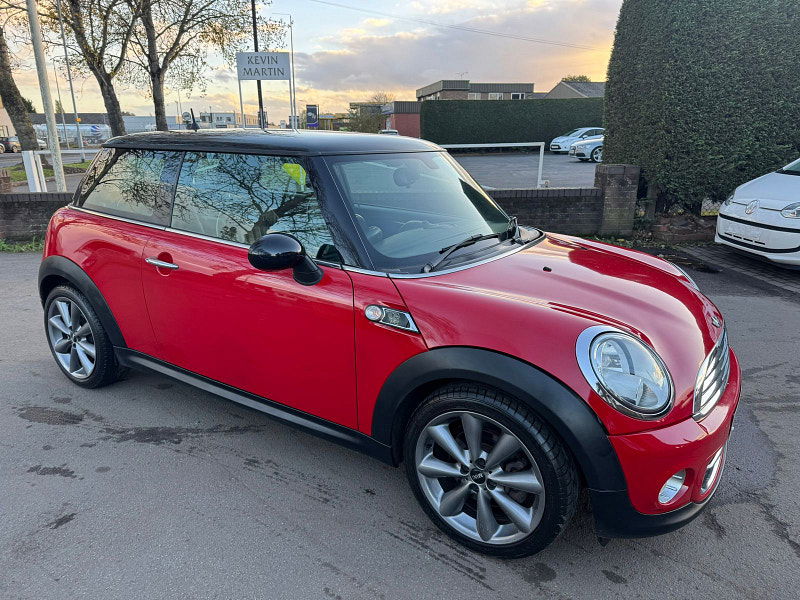 MINI Hatch 1.6L Cooper D Hatchback 3dr Diesel Manual Euro 5 (112 bhp) 3dr Manual 2025