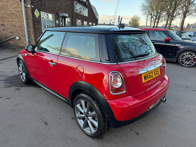 MINI Hatch 1.6L Cooper D Hatchback 3dr Diesel Manual Euro 5 (112 bhp) 3dr Manual 2025