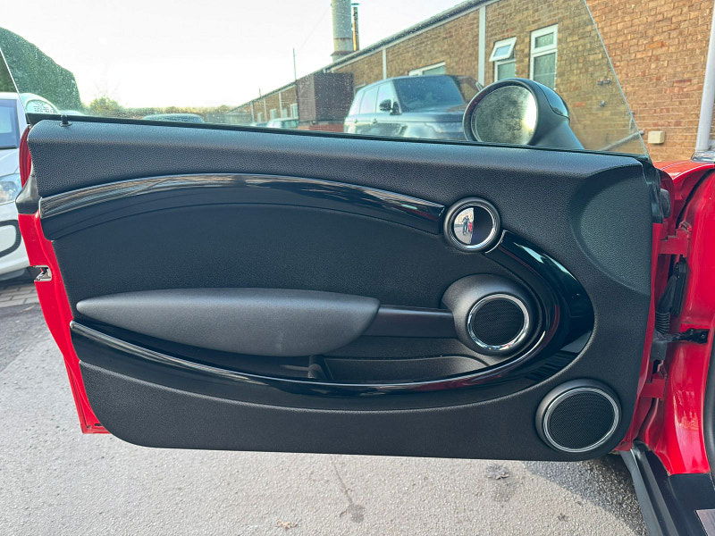 MINI Hatch 1.6L Cooper D Hatchback 3dr Diesel Manual Euro 5 (112 bhp) 3dr Manual 2025