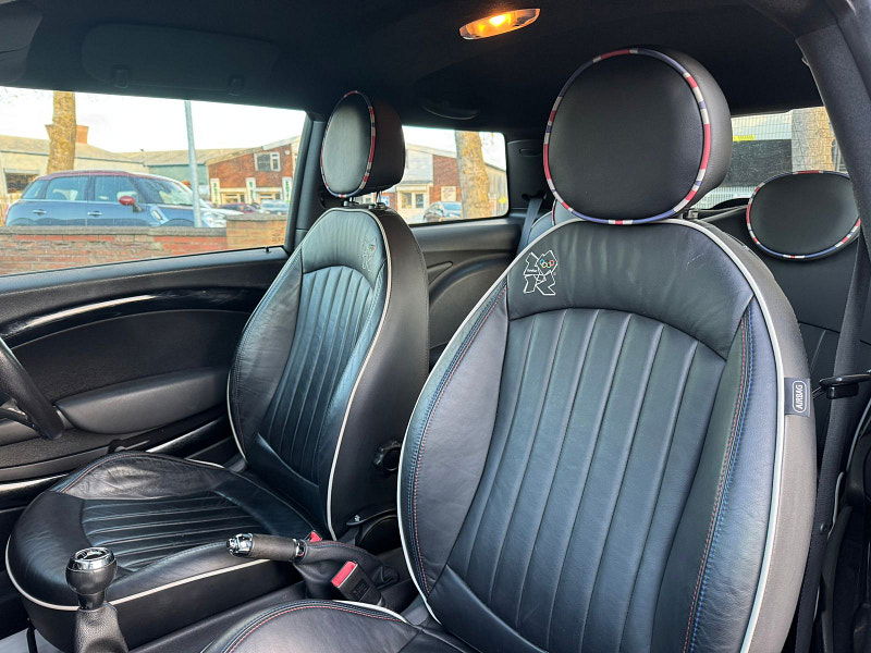 MINI Hatch 1.6L Cooper D Hatchback 3dr Diesel Manual Euro 5 (112 bhp) 3dr Manual 2025