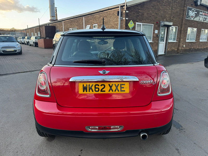 MINI Hatch 1.6L Cooper D Hatchback 3dr Diesel Manual Euro 5 (112 bhp) 3dr Manual 2025