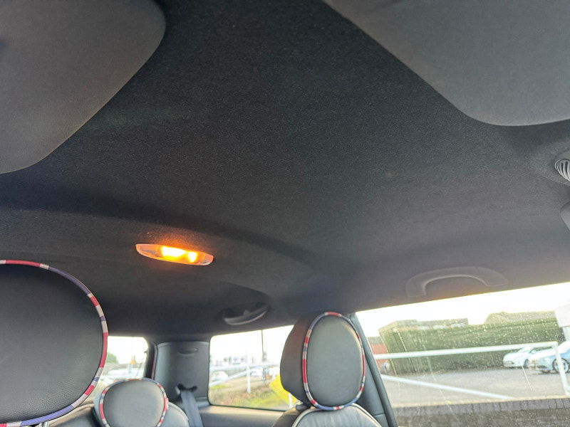 MINI Hatch 1.6L Cooper D Hatchback 3dr Diesel Manual Euro 5 (112 bhp) 3dr Manual 2025