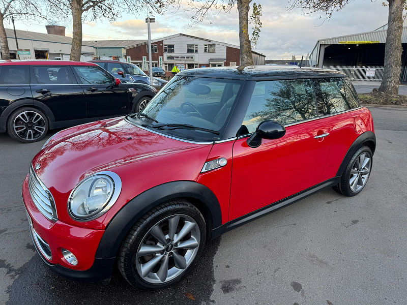 MINI Hatch 1.6L Cooper D Hatchback 3dr Diesel Manual Euro 5 (112 bhp) 3dr Manual 2025