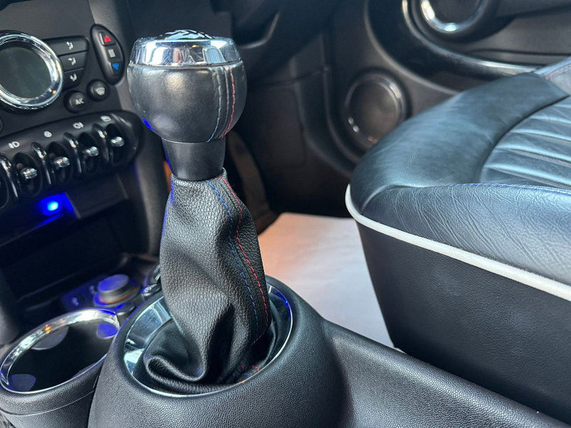 MINI Hatch 1.6L Cooper D Hatchback 3dr Diesel Manual Euro 5 (112 bhp) 3dr Manual 2025