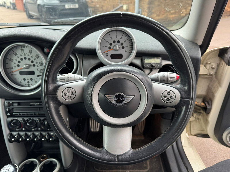 MINI Hatch 1.6L Cooper S Hatchback 3dr Petrol Manual Euro 3 (168 bhp) 3dr Manual 2025