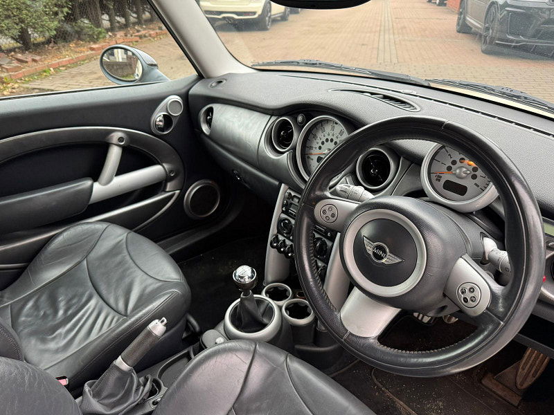 MINI Hatch 1.6L Cooper S Hatchback 3dr Petrol Manual Euro 3 (168 bhp) 3dr Manual 2025