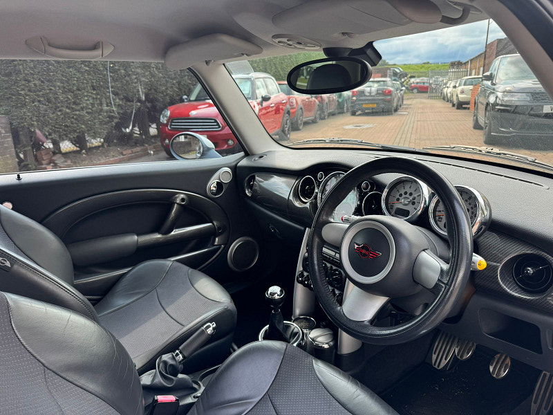 MINI Hatch 1.6L Cooper S Hatchback 3dr Petrol Manual Euro 4 (168 bhp) 3dr Manual 2025