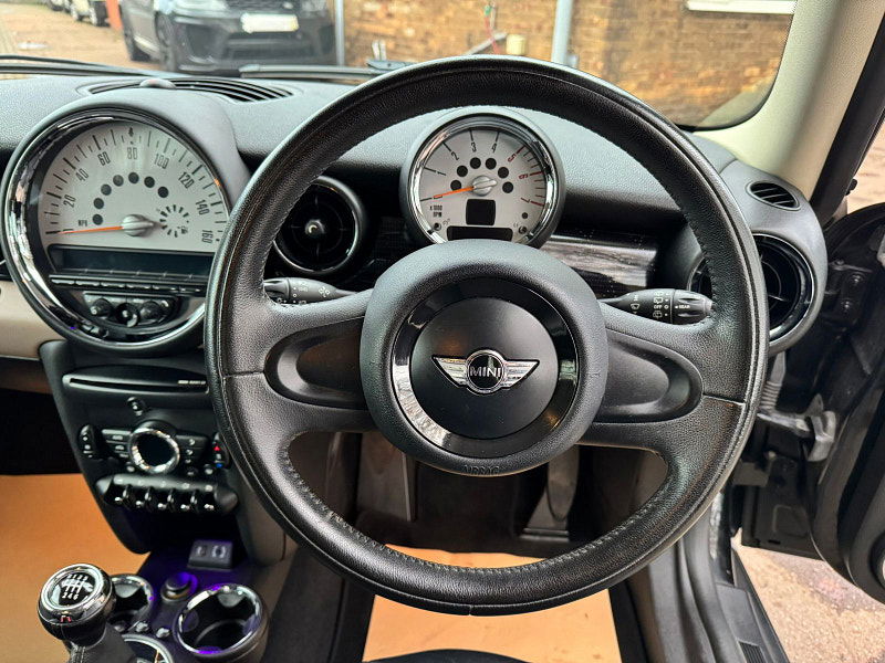 MINI Hatch 1.6L One D Baker Street Hatchback 3dr Diesel Manual Euro 5 (88 bhp) 3dr Manual 2025