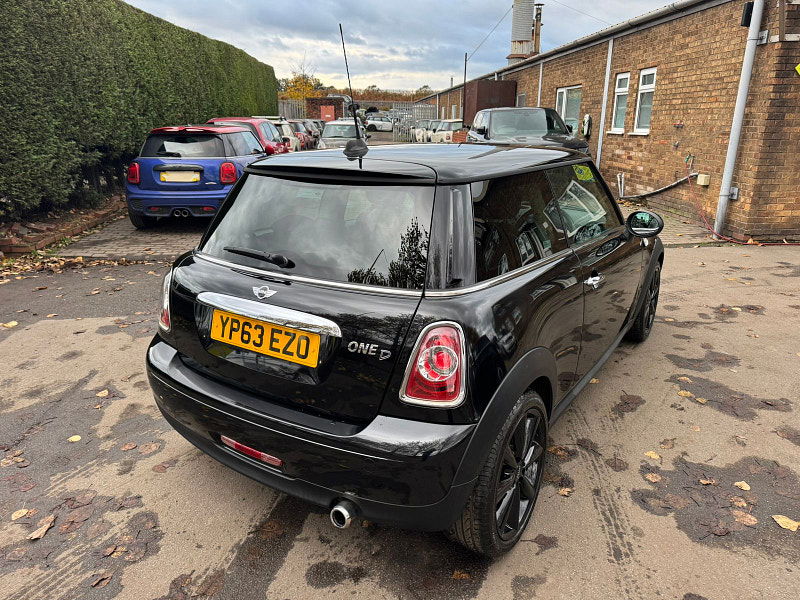MINI Hatch 1.6L One D Baker Street Hatchback 3dr Diesel Manual Euro 5 (88 bhp) 3dr Manual 2025