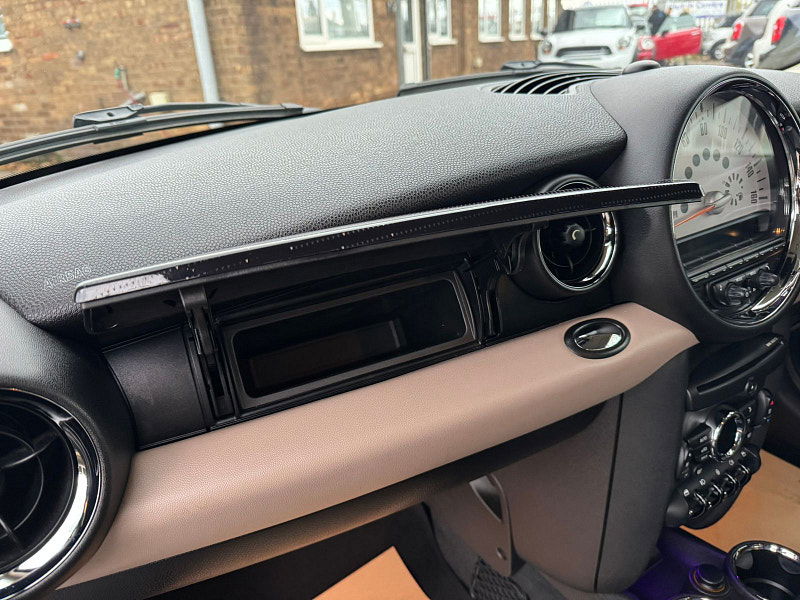 MINI Hatch 1.6L One D Baker Street Hatchback 3dr Diesel Manual Euro 5 (88 bhp) 3dr Manual 2025