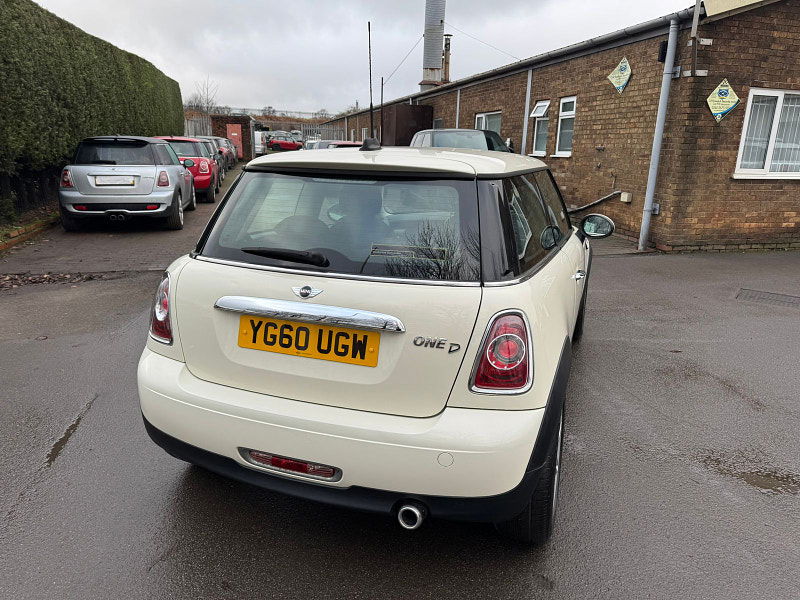 MINI Hatch 1.6L ONE D Hatchback 3dr Diesel Manual Euro 5 (90 bhp) 3dr Manual 2025