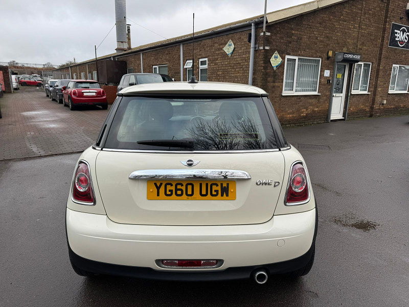 MINI Hatch 1.6L ONE D Hatchback 3dr Diesel Manual Euro 5 (90 bhp) 3dr Manual 2025