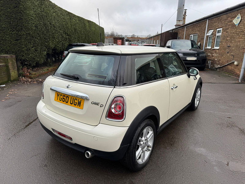 MINI Hatch 1.6L ONE D Hatchback 3dr Diesel Manual Euro 5 (90 bhp) 3dr Manual 2025