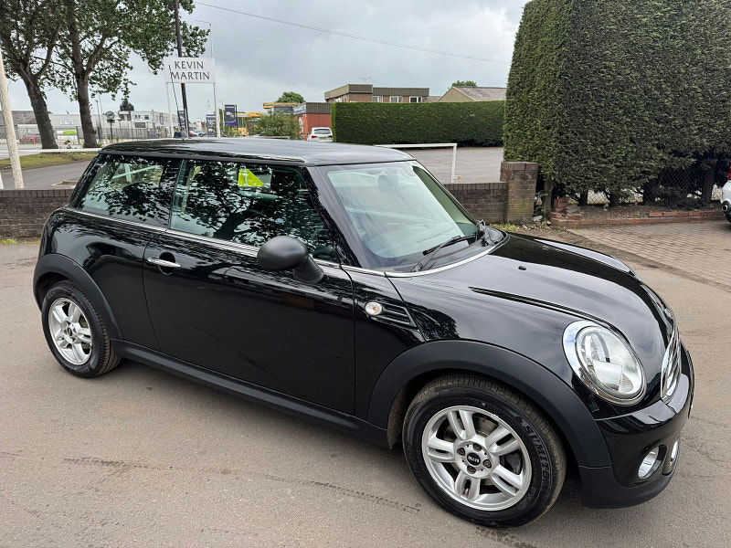 MINI Hatch 1.6L One D Hatchback 3dr Diesel Manual Euro 5 (90 bhp) 3dr Manual 2025