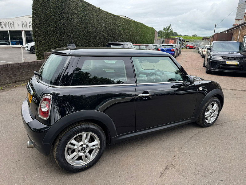 MINI Hatch 1.6L One D Hatchback 3dr Diesel Manual Euro 5 (90 bhp) 3dr Manual 2025