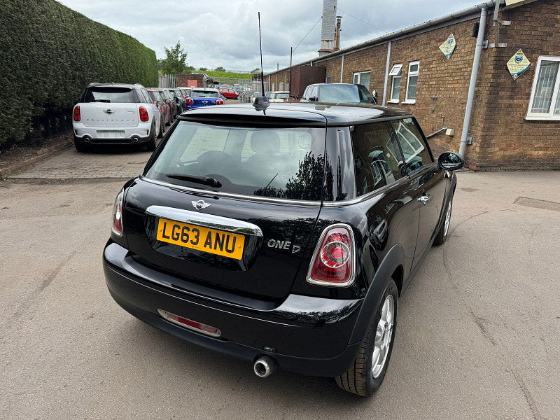 MINI Hatch 1.6L One D Hatchback 3dr Diesel Manual Euro 5 (90 bhp) 3dr Manual 2025