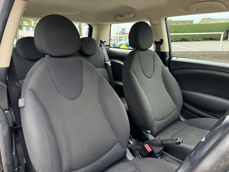 MINI Hatch 1.6L One D Hatchback 3dr Diesel Manual Euro 5 (90 bhp) 3dr Manual 2025