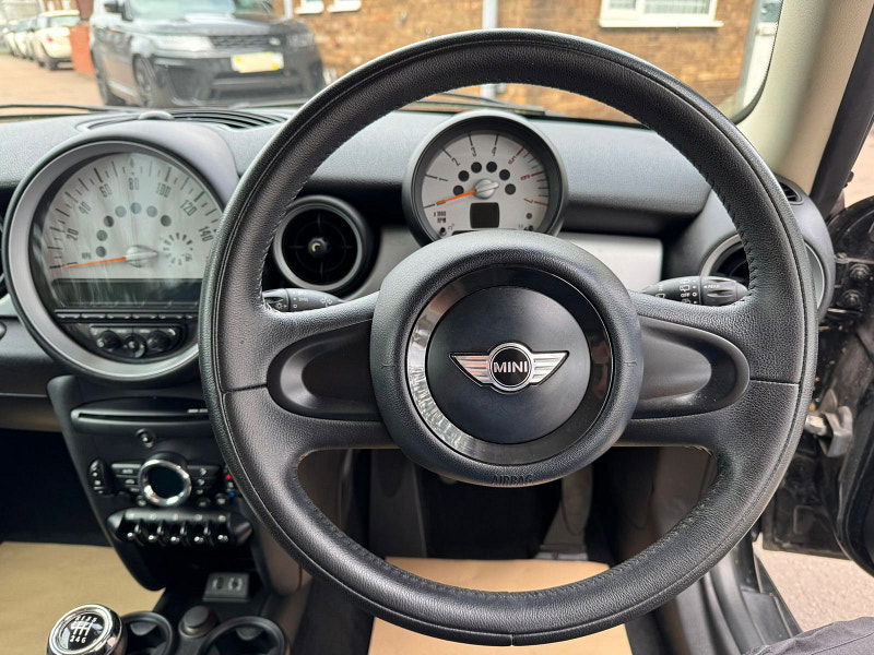 MINI Hatch 1.6L One D Hatchback 3dr Diesel Manual Euro 5 (90 bhp) 3dr Manual 2025