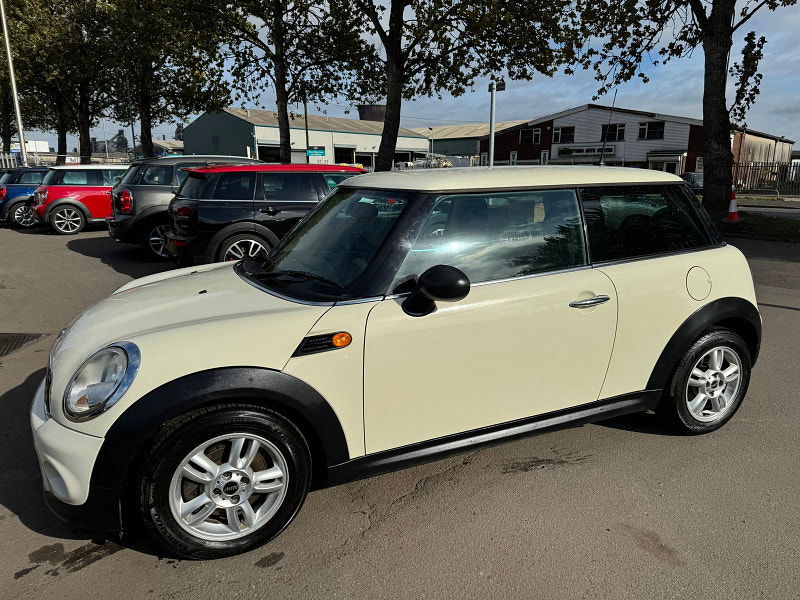 MINI Hatch 1.6L One D Hatchback 3dr Diesel Manual Euro 5 (90 bhp) 3dr Manual 2025