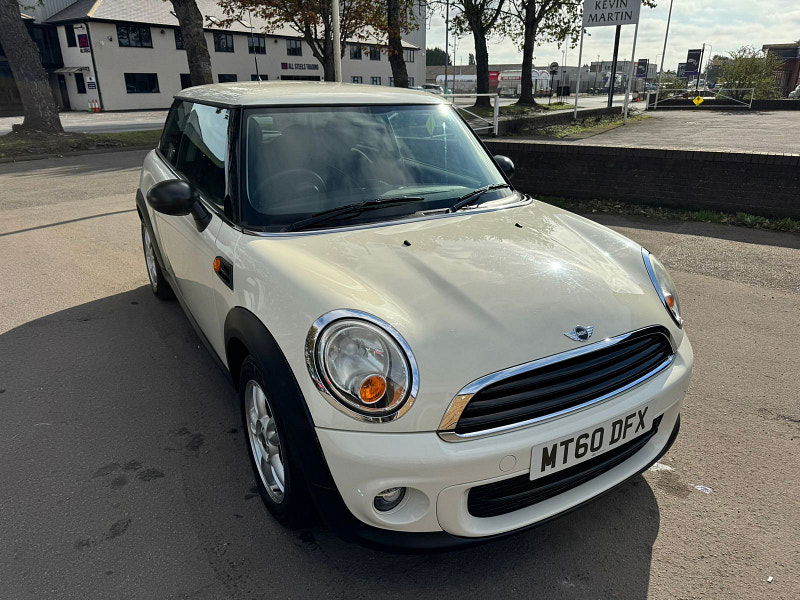 MINI Hatch 1.6L One D Hatchback 3dr Diesel Manual Euro 5 (90 bhp) 3dr Manual 2025