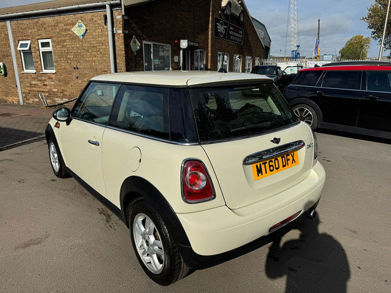 MINI Hatch 1.6L One D Hatchback 3dr Diesel Manual Euro 5 (90 bhp) 3dr Manual 2025